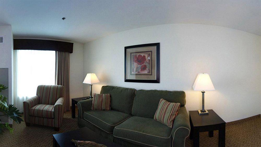 Best Western Plus Valdosta Hotel & Suites Buitenkant foto